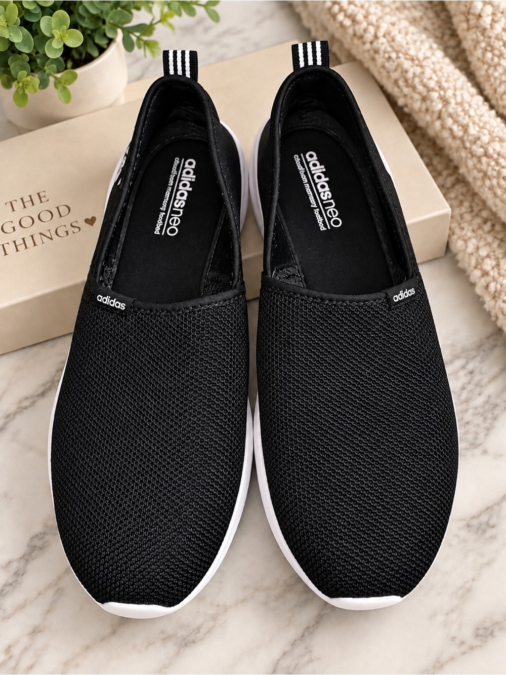 Adidas Neo Cloudfoam Women’s Slip-On Shoes Black White Size 9.5 Memory Foam